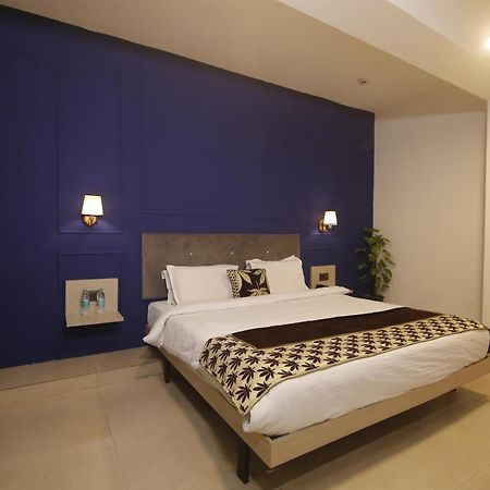 Virohaa Garden Hotel 加济阿巴德 外观 照片