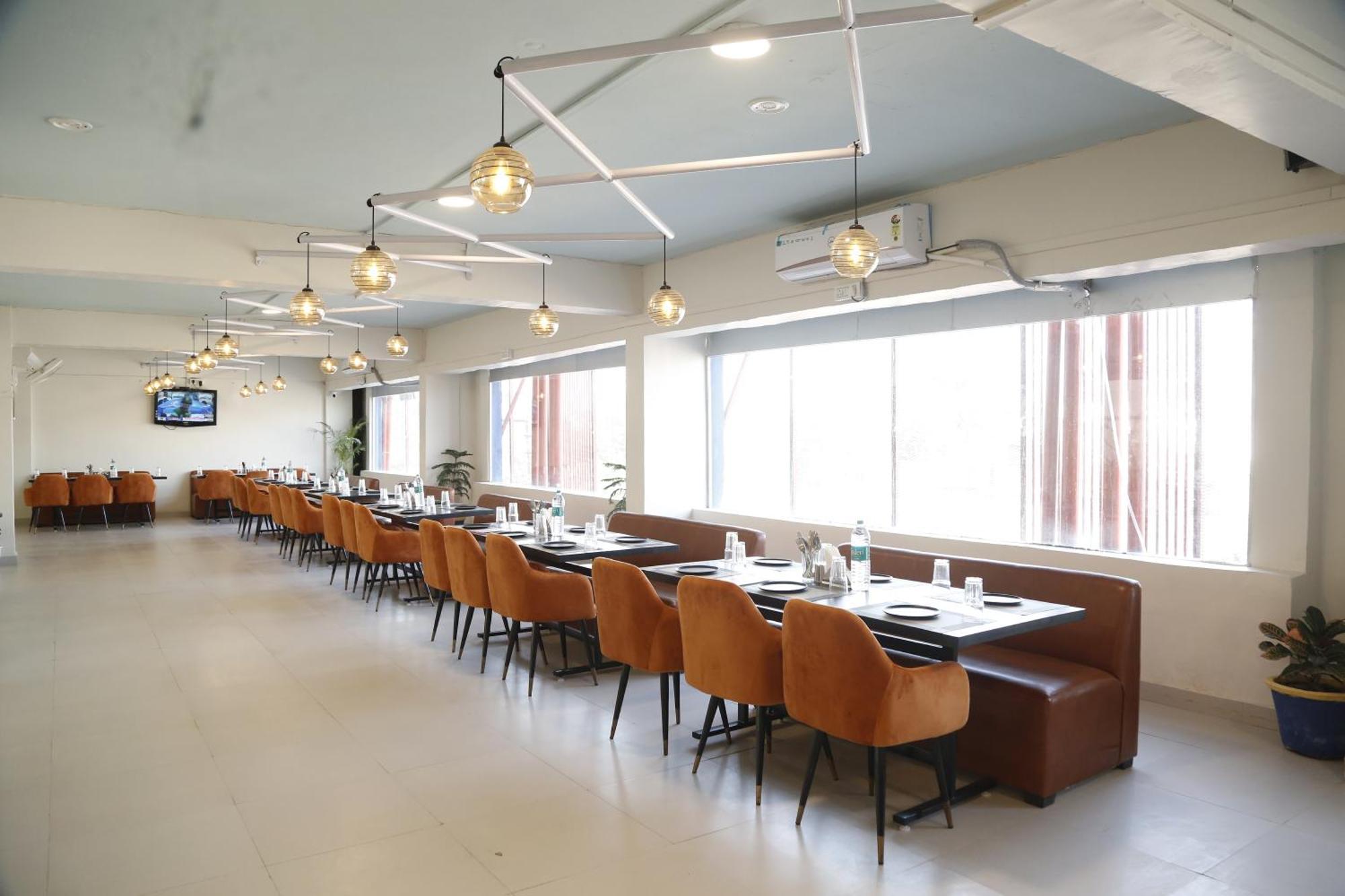 Virohaa Garden Hotel 加济阿巴德 外观 照片