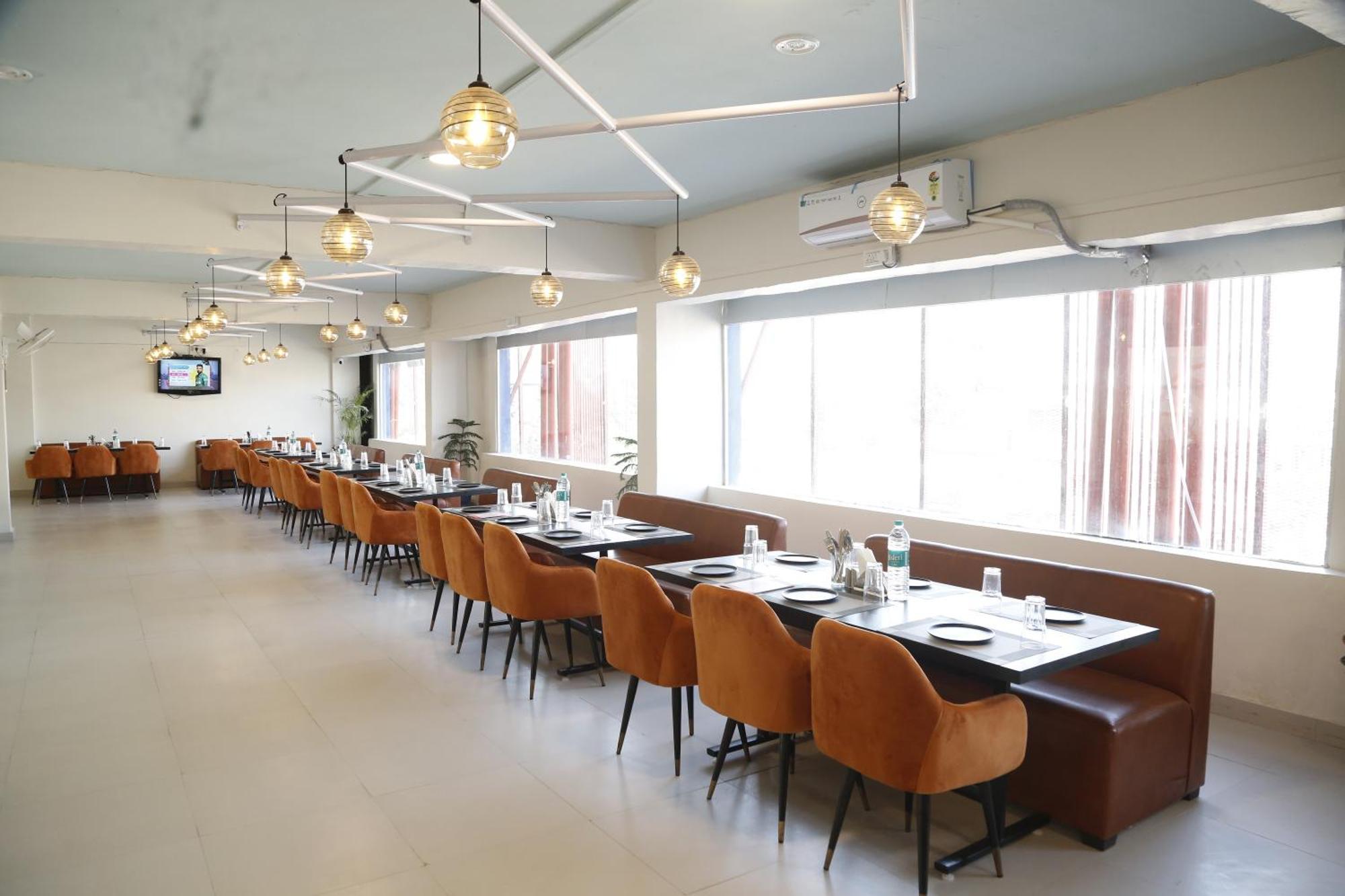 Virohaa Garden Hotel 加济阿巴德 外观 照片