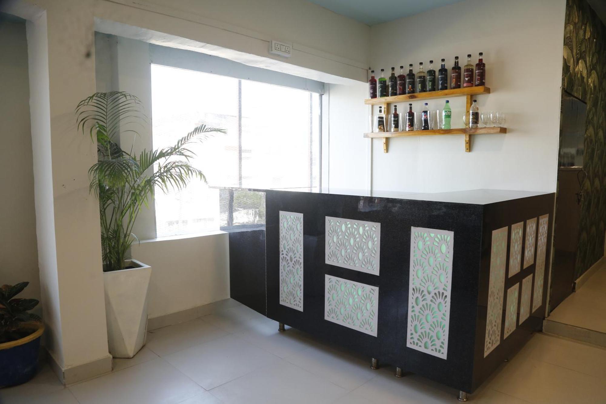 Virohaa Garden Hotel 加济阿巴德 外观 照片